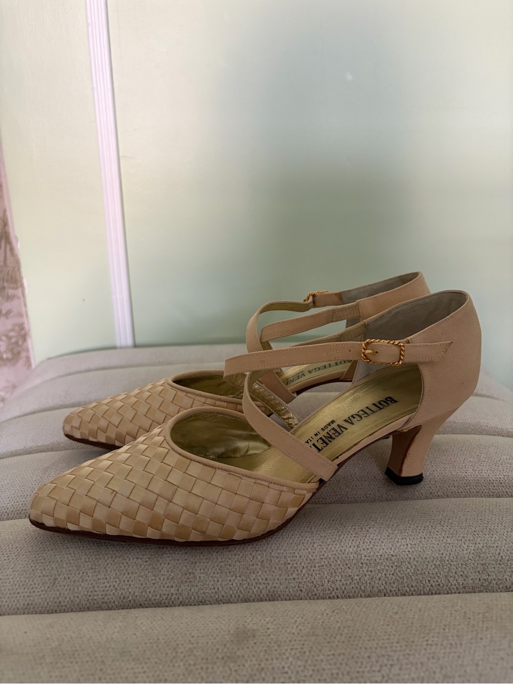 Bottega Veneta Satin Bridal Intrecciato Tan Cream Braided Heels Size 6.5 7 37